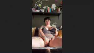 Chacripxte _ imagine ta voisine qui t envoie de genre de video _ Dildo – Anal – Vaginal