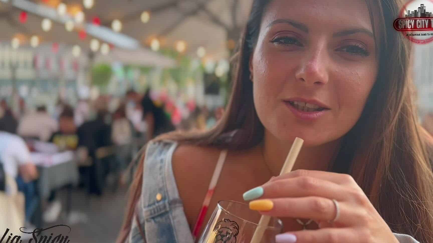 Lia Spicy _ Spicy City Tour Episode 2 Lille – je choppe un inconnu au bar il me baise sans capote – Ascenseur – Couloir de L’hotel