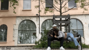 Lia Spicy Onlyfans French 113 – Exhib Lyonnaise – Pipe sur un Banc Public et à Fourvière