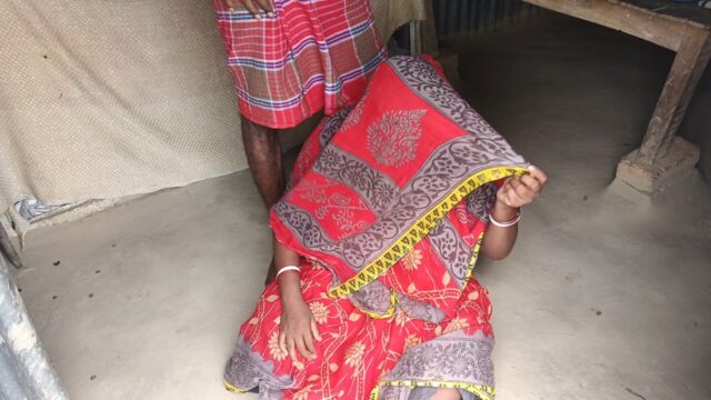 Gaon ki desi bhabhi ki chudai ki