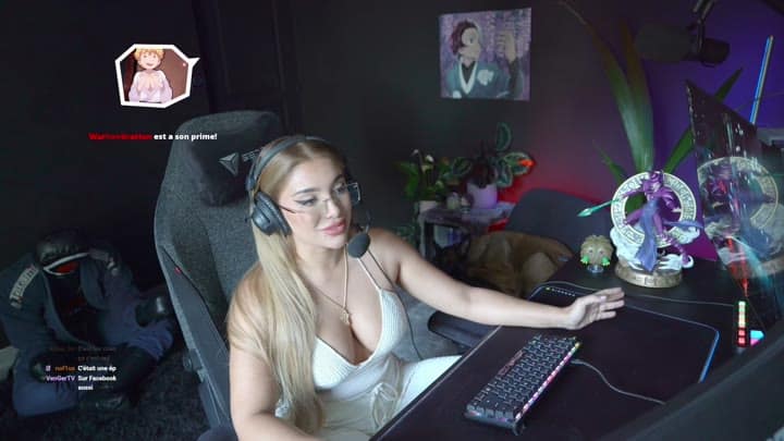 Julia bayonetta - Livestream du 2025-05-13 2 Julia bayonetta - Livestream du 2025-05-13